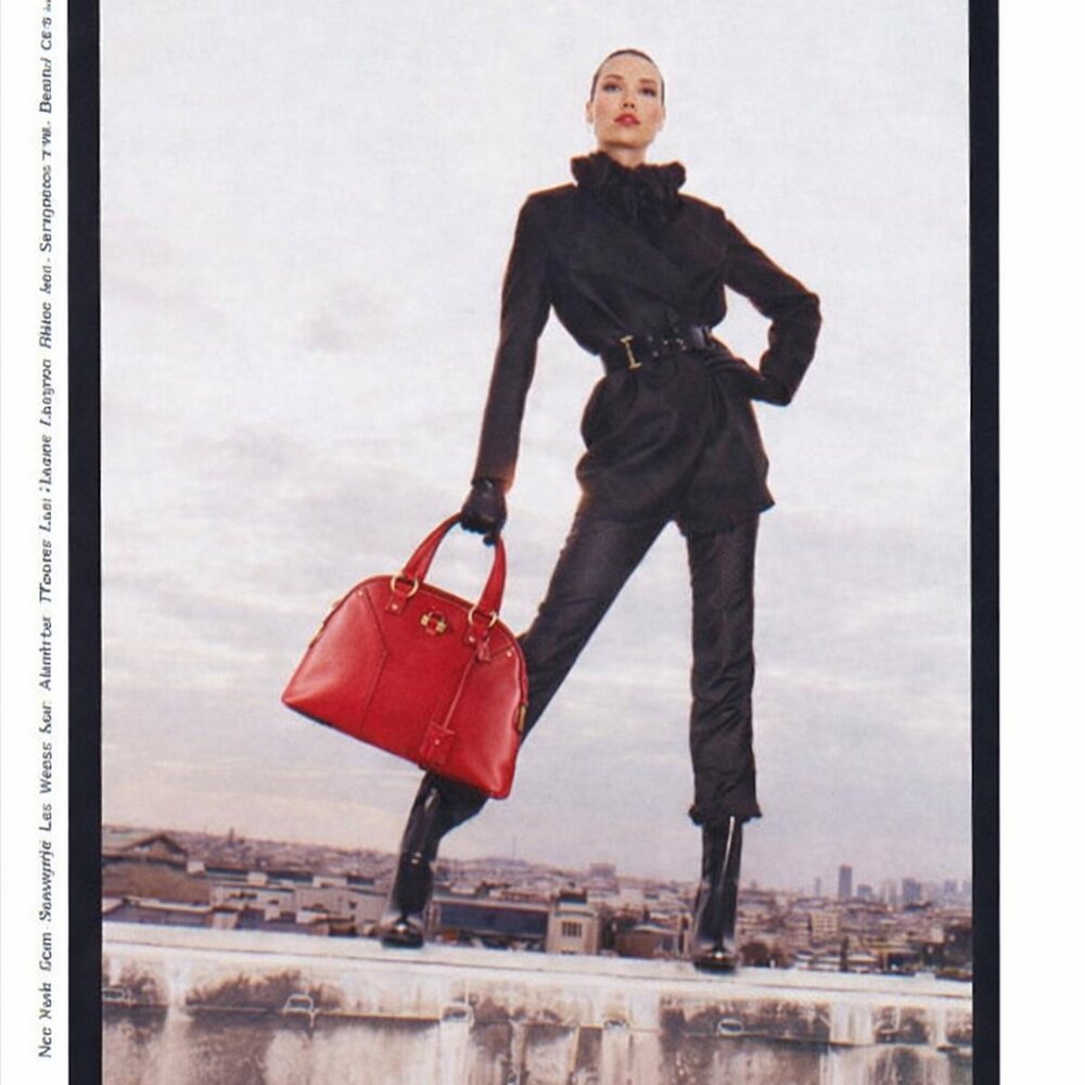 Yves Saint Laurent Large Red Muse Bag - Picture 4 of 16